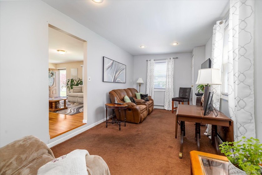 Welcome to 265 West Windsor Parkway, a beautifully updated - photo 13