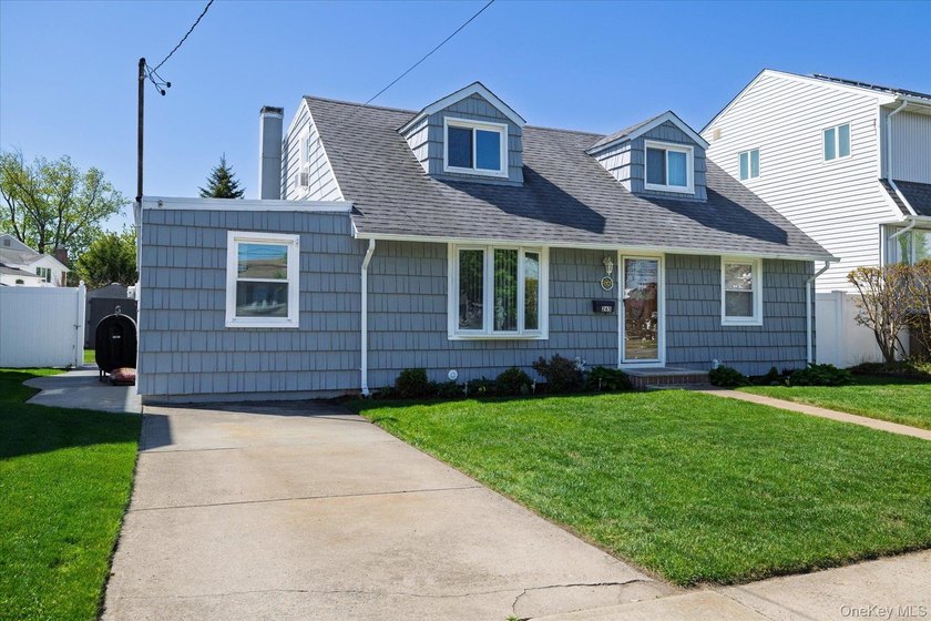 Welcome to 265 West Windsor Parkway, a beautifully updated - photo 29
