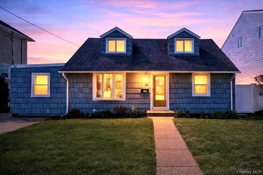 Welcome to 265 West Windsor Parkway, a beautifully updated - photo 31