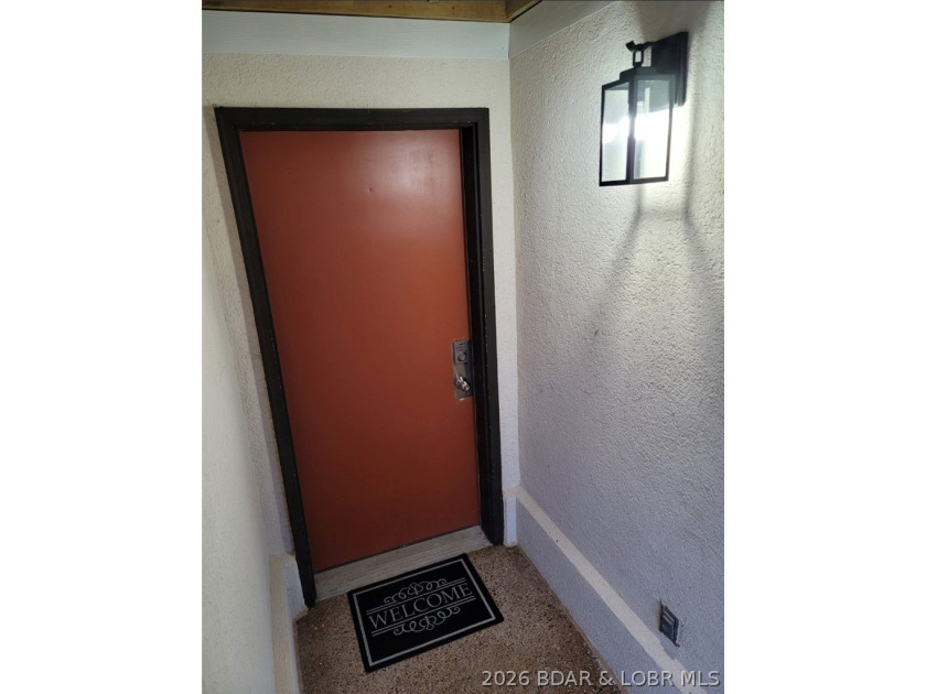 This ground-floor, 1-story, end unit offers plenty of room for - photo 2