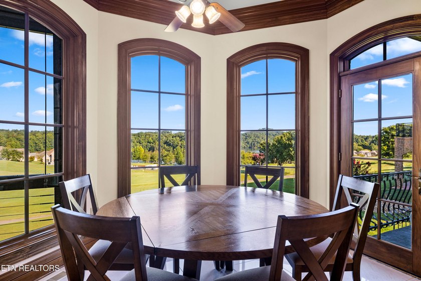 Magnificent upscale custom built estate with stack stone and - photo 14