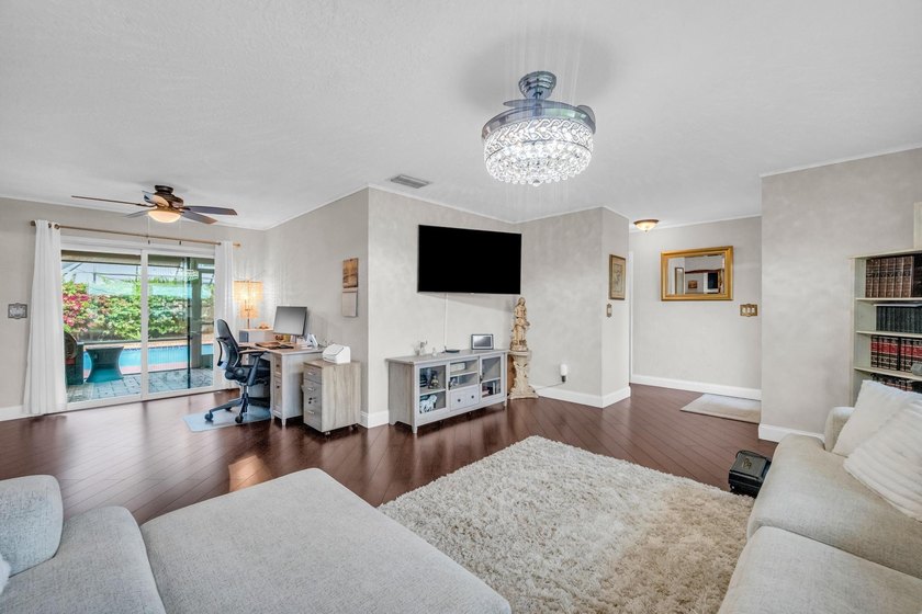 Welcome to 4167 Russell Street in the heart of Jupiter! This - photo 15