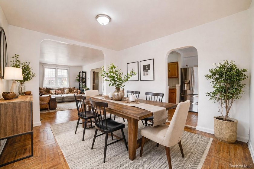 Great chance to own a semi-attached corner-lot duplex in the - photo 2