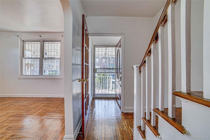 Great chance to own a semi-attached corner-lot duplex in the - photo 7