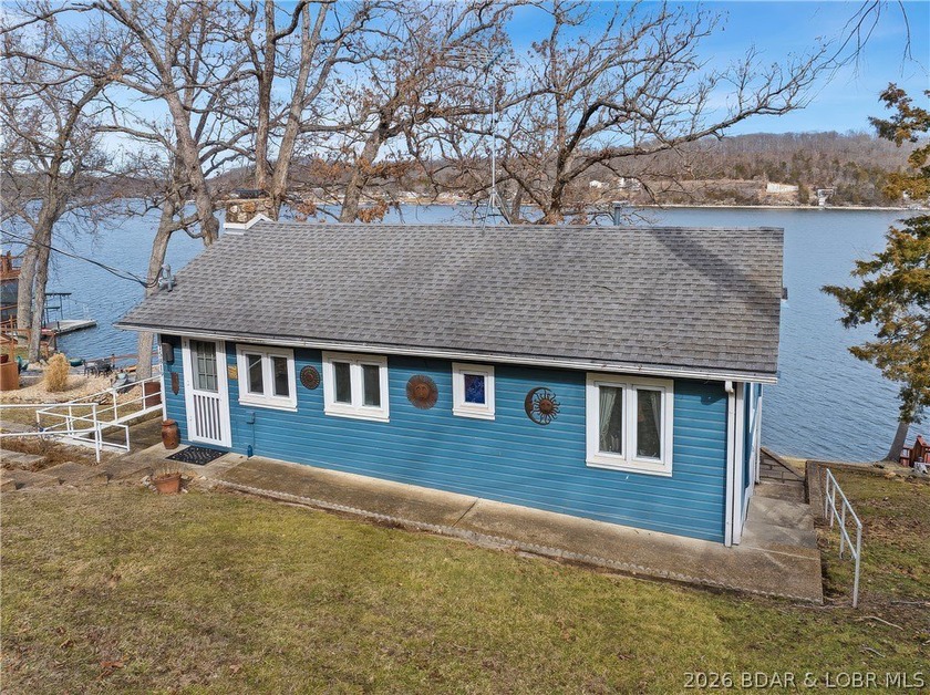 Welcome to your perfect Lake of the Ozarks retreat! This - photo 2