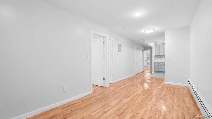 Fully renovated 2-family, 2007 brick-built house. Features 3 bed - photo 11