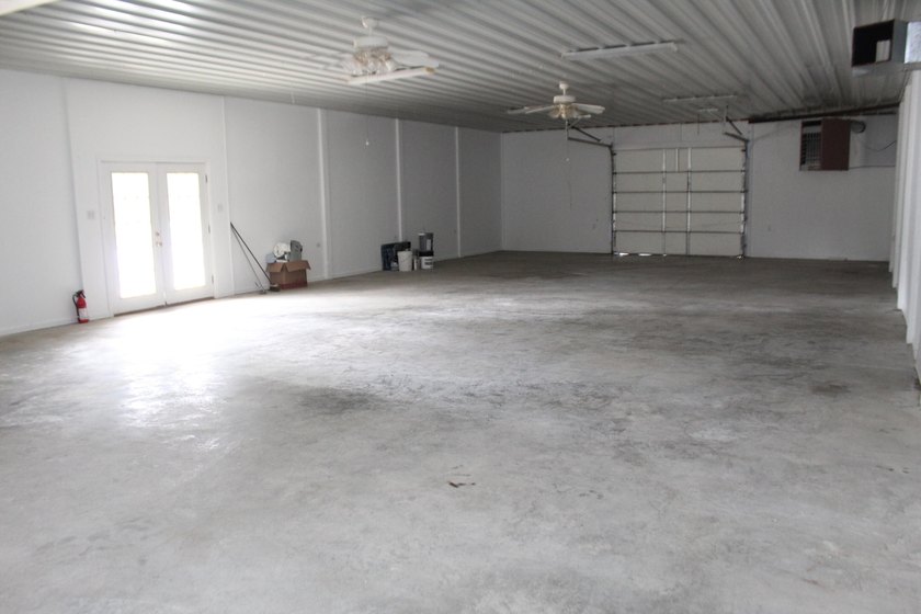 LOCATION LOCATION LOCATION Prime Commercial Opportunity - Approx - photo 12