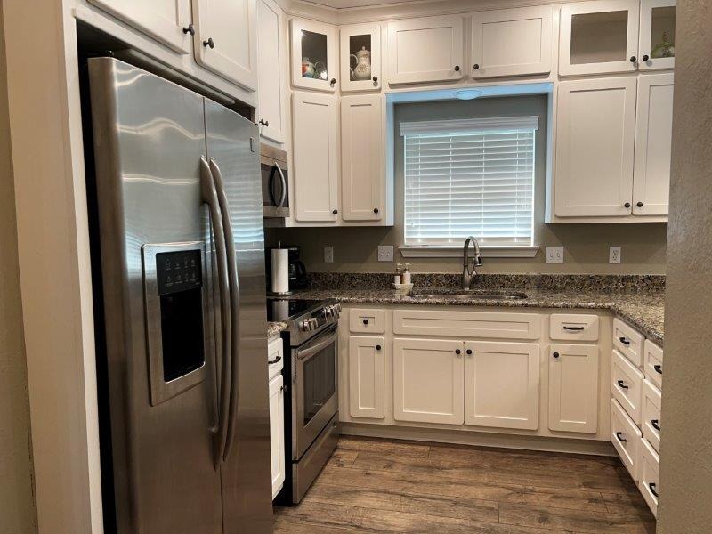 Guest House Kitchen - photo 26