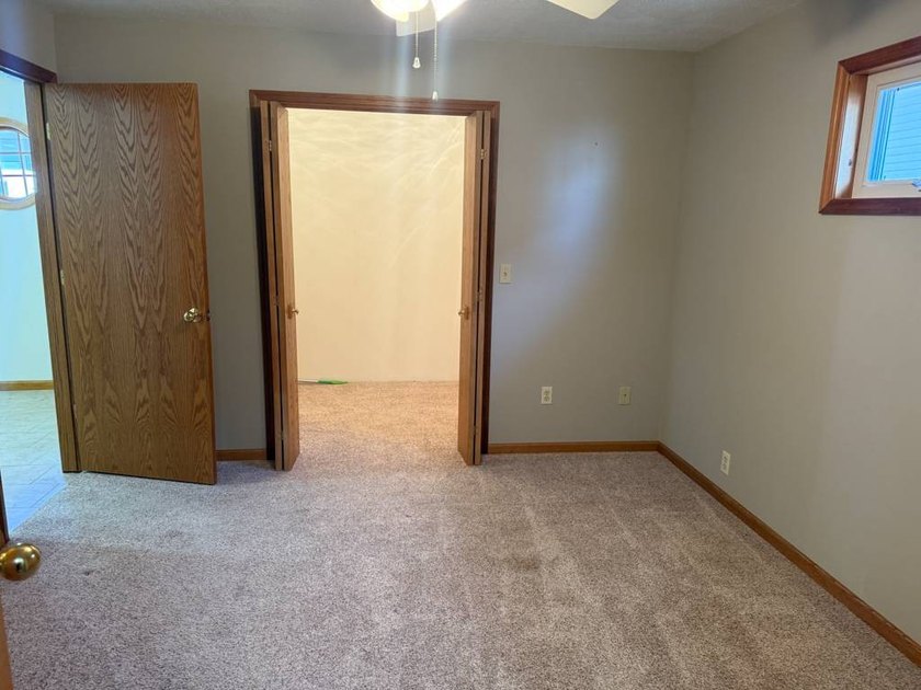 JUST IN TIME FOR SUMMER! Take a look at this well maintained - photo 7