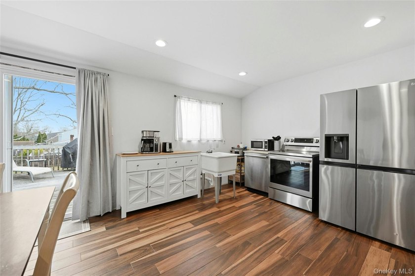 Discover an incredible investment opportunity with this East - photo 4