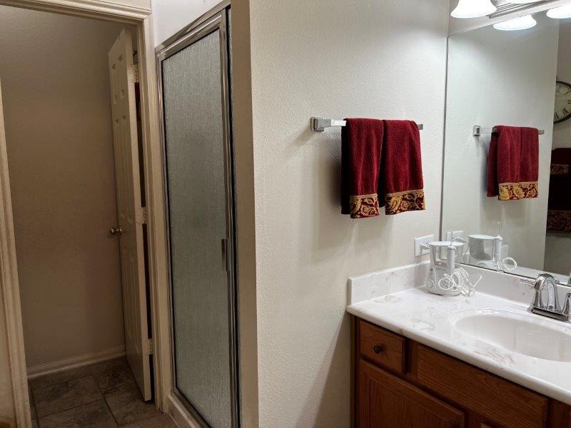 Main House Primary Bathroom - photo 9