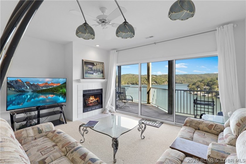 We invite you to take a look at this new listing here in Oak - photo 10