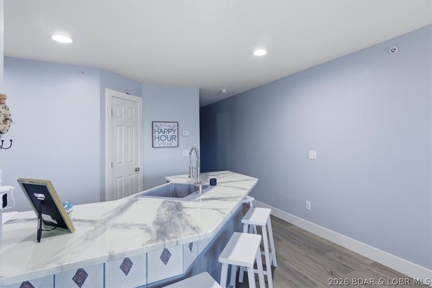 This 1-Bed, 1-Bath, condo spans 589 Sq Ft and is perfectly - photo 3