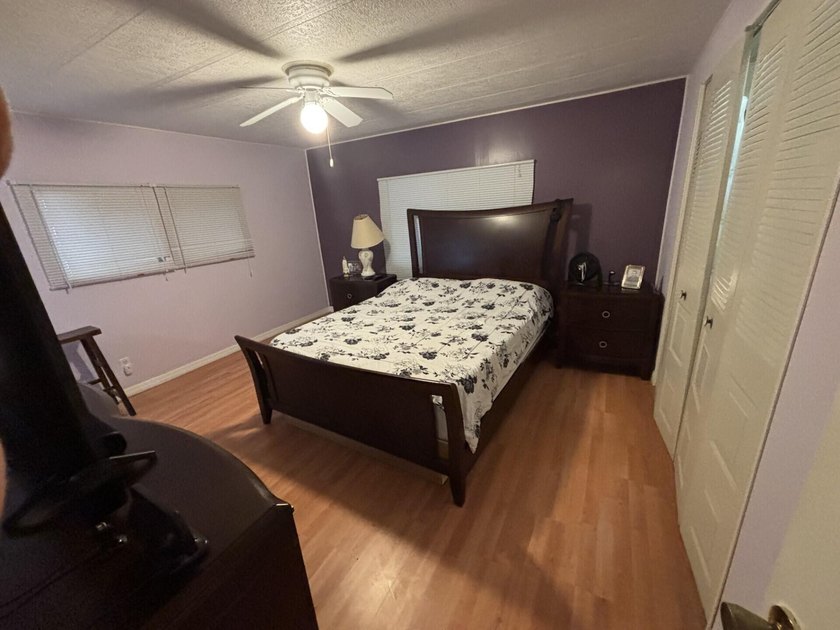 WELL MAINTAINED WITH 2 BEDROOMS, 2 BATHS AND A FLORIDA ROOM WITH - photo 17