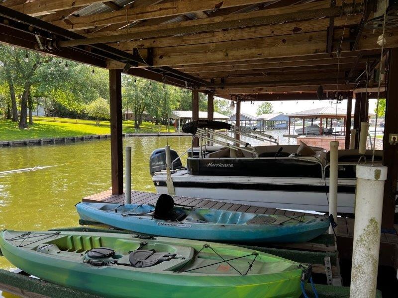 Boathouse with 2 lifts - photo 20