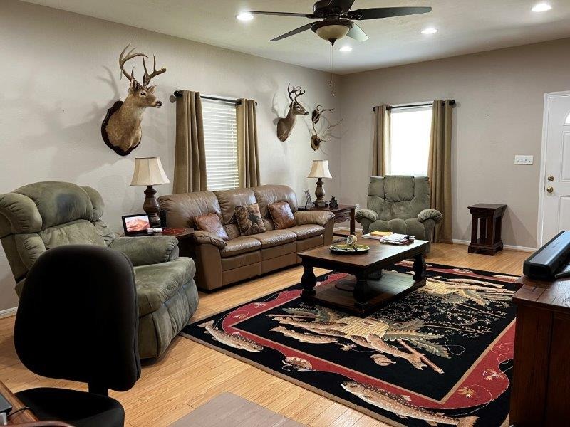 Guest House Family Room - photo 24