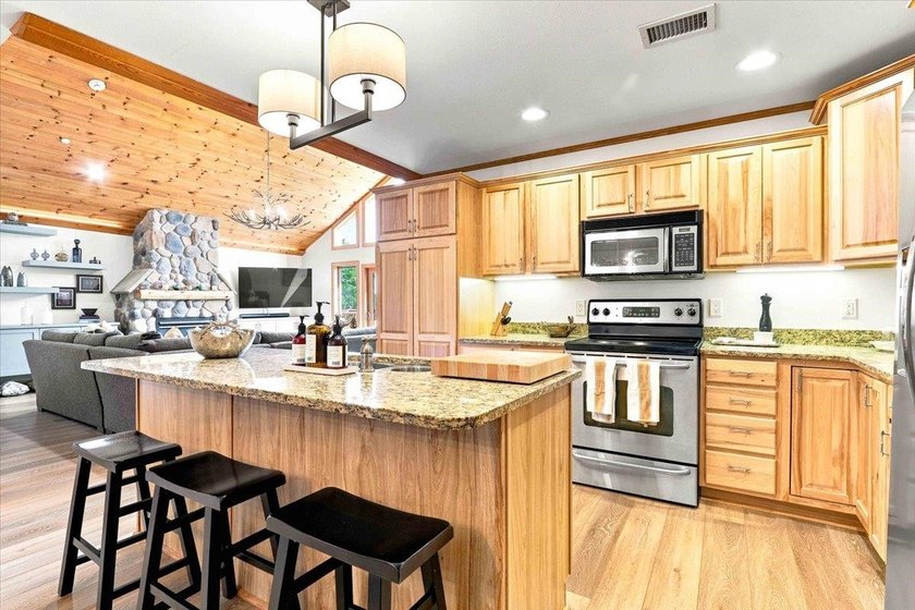 Exceptional Northern Bay Condo with Premier Golf Course Views! - photo 14