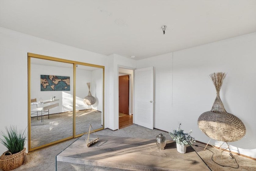 Welcome to Vista Prieta, a desirable senior community in Live - photo 19