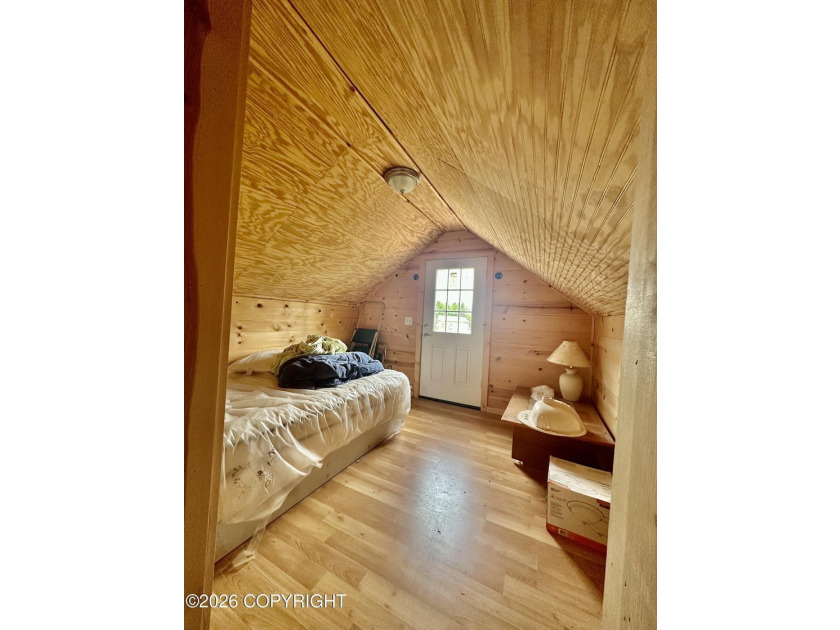 Charming Castaway Cove Cabin on the canal leading to Kenai - photo 12