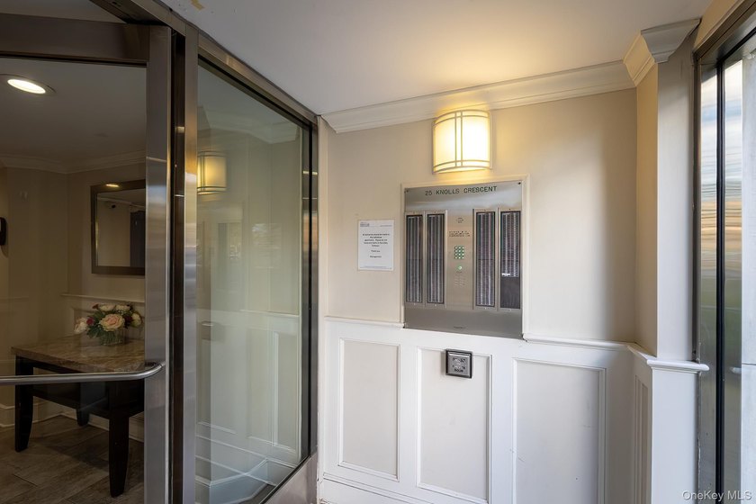 Bright Two Bedroom conveniently located in Spuyten Duyvil - photo 15