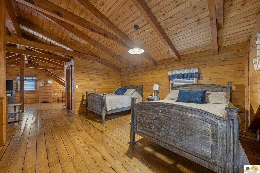 Turnkey lakefront opportunity on Barren River Lake! This fully - photo 21