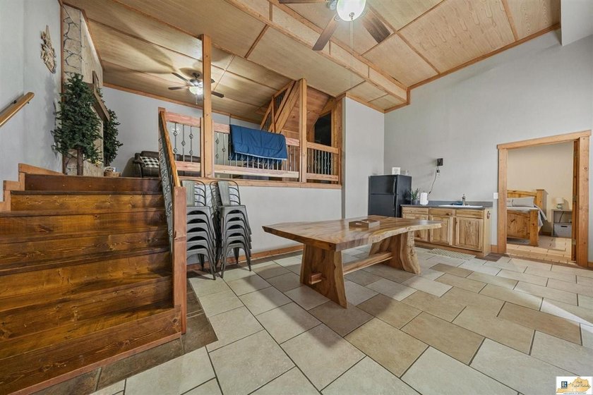 Turnkey lakefront opportunity on Barren River Lake! This fully - photo 30