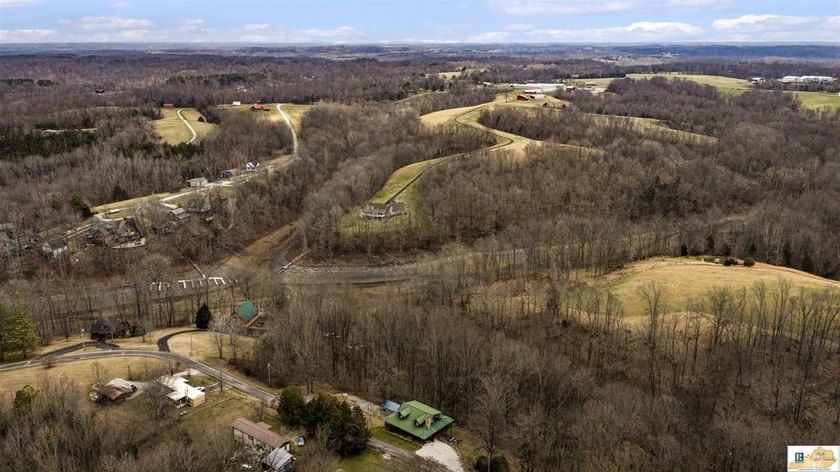 Turnkey lakefront opportunity on Barren River Lake! This fully - photo 38