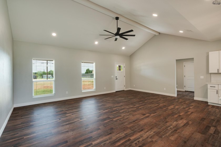 Incredible new construction home in desirable Holliday ISD! This - photo 4