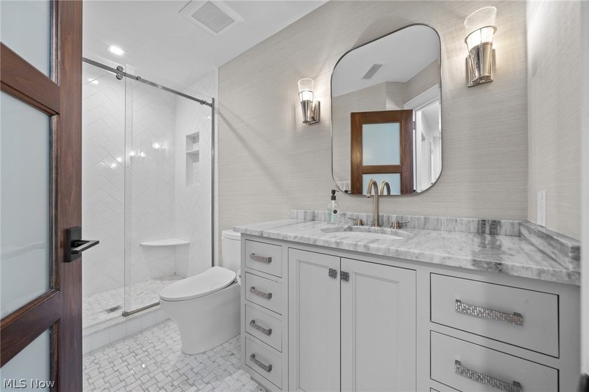 Welcome to an exceptional townhome residence in highly coveted - photo 28
