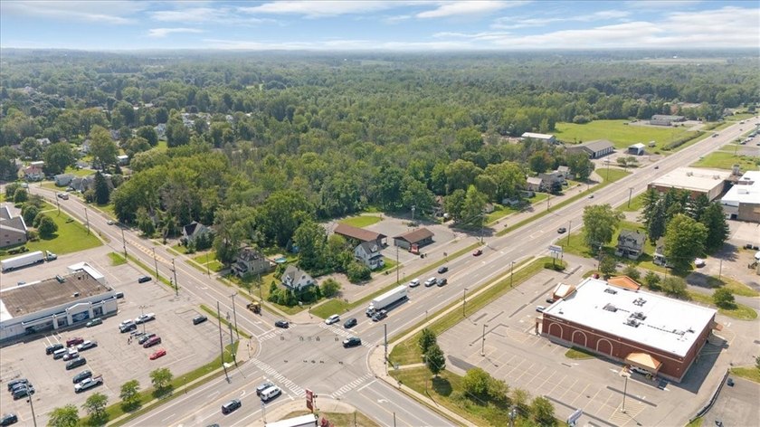 Excellent Opportunity with this C1 Zoning (which is attached) - photo 18