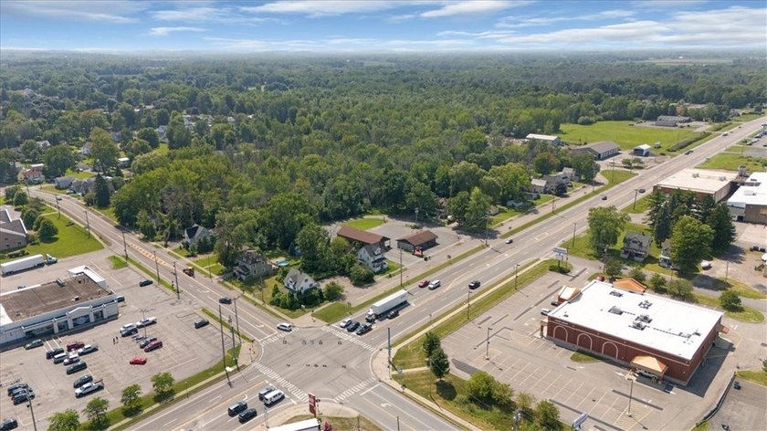 Excellent Opportunity with this C1 Zoning (which is attached) - photo 19