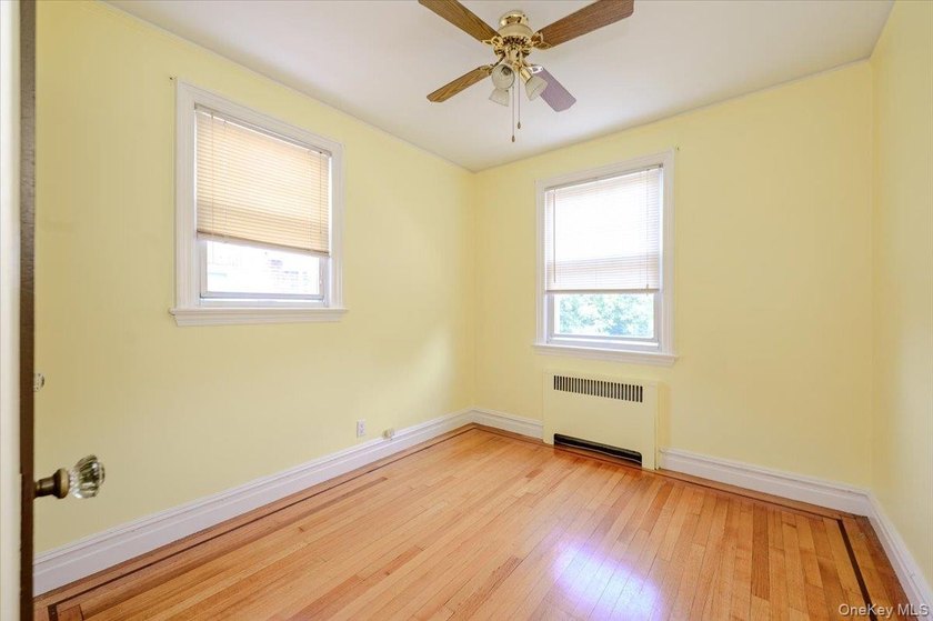 Welcome to this great single-family Tudor-style home located in - photo 14