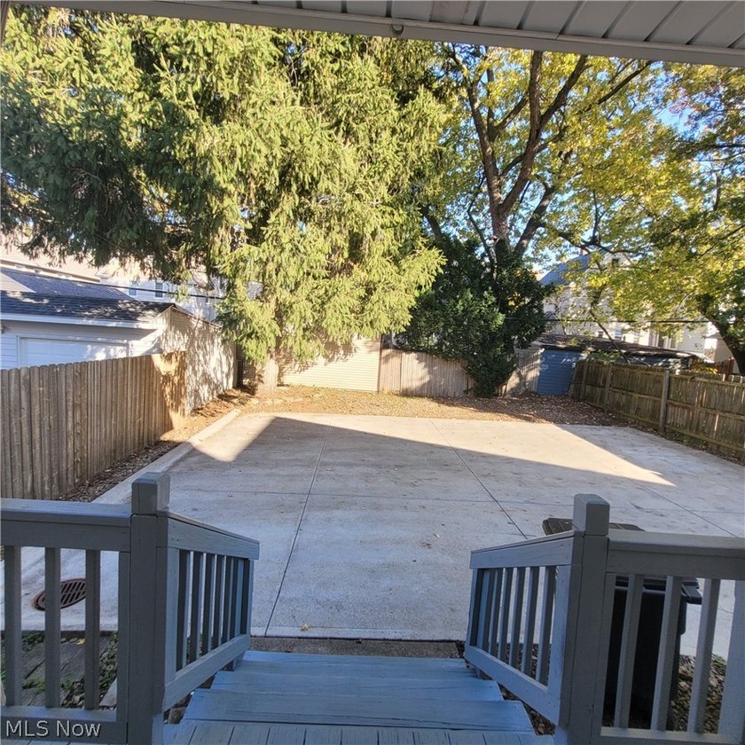 Exceptional investment opportunity in the heart of Lakewood - photo 25
