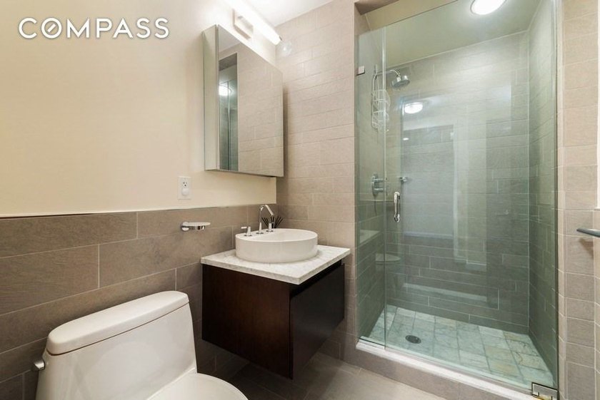 Residence 3E at Hudson Hill Condominium is a rare and expansive - photo 7