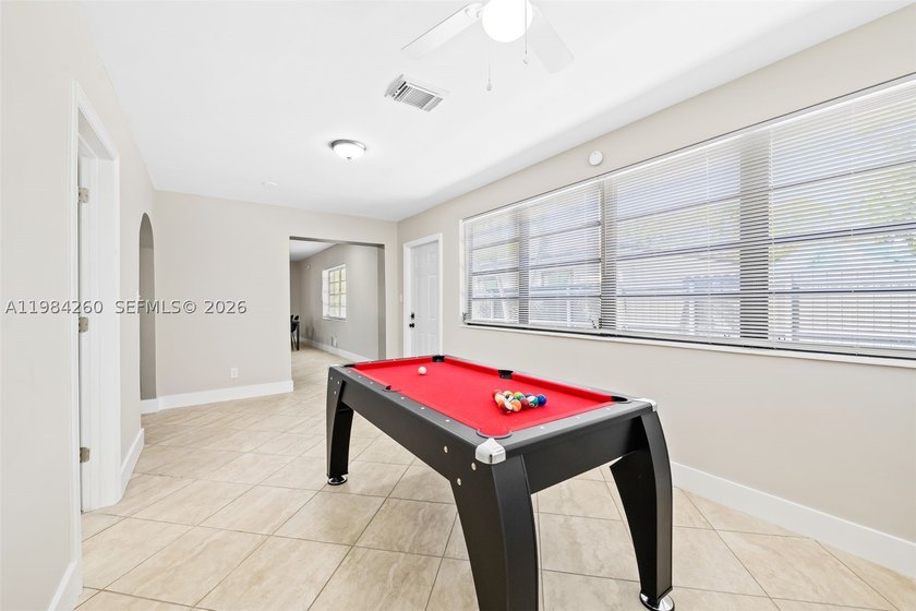 Property appraised! Home back on market at no faul to seller! - photo 8