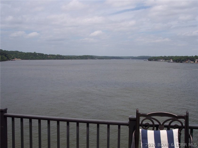 Spectacular views for miles from the top floor of Sunrise Ridge - photo 48