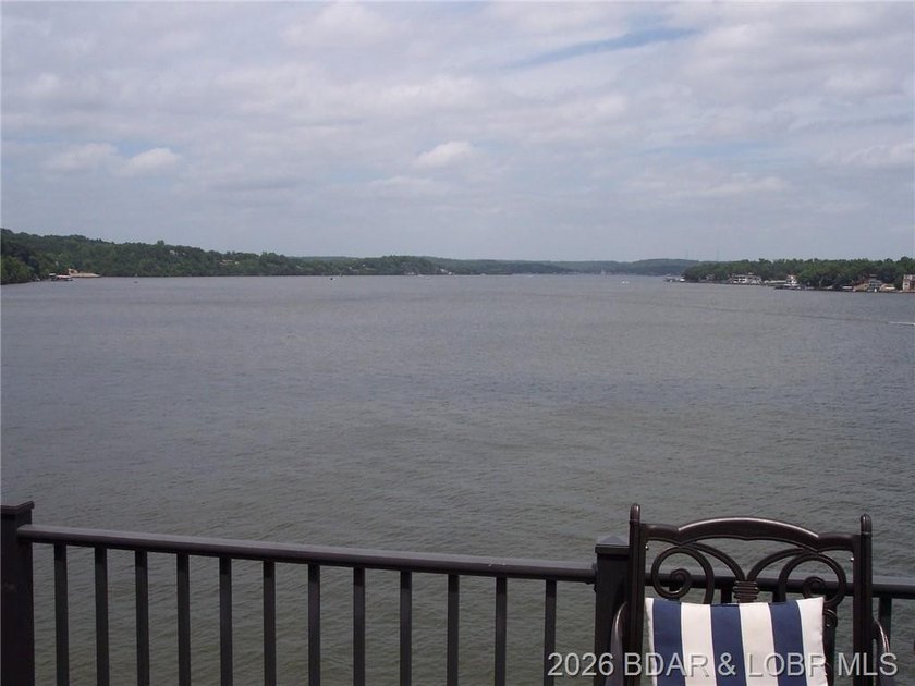 Spectacular views for miles from the top floor of Sunrise Ridge - photo 48