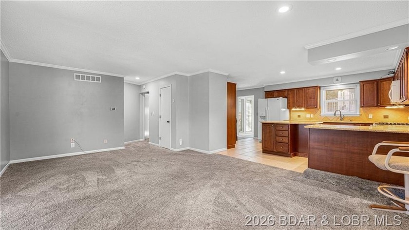 MOTIVATED SELLER-PRICE IMPROVED! The location on this 3 bed 2 - photo 5