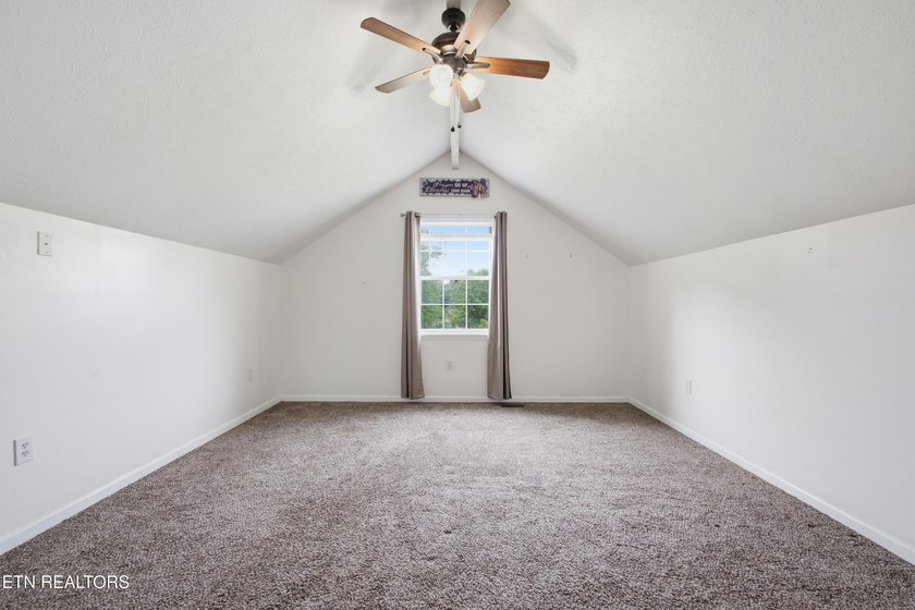 Location, Space &amp; Updates - This One Has It All! Don't miss this - photo 28