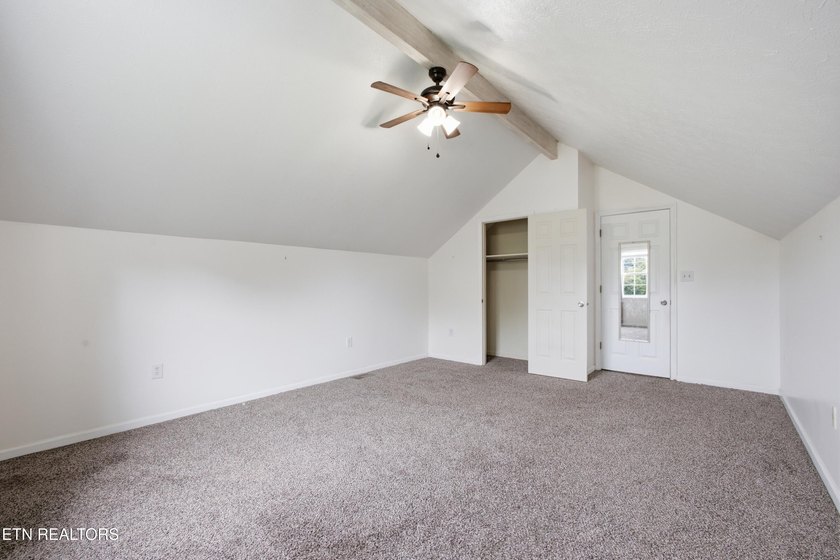 Location, Space &amp; Updates - This One Has It All! Don't miss this - photo 29