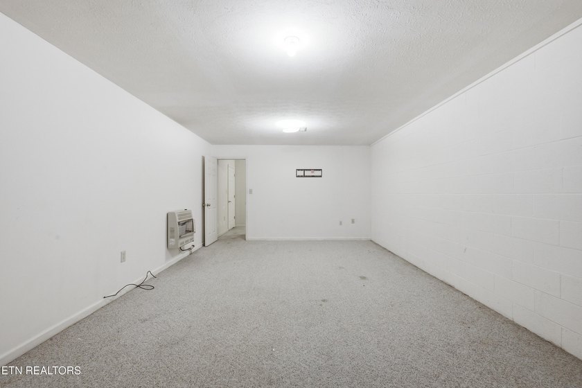 Location, Space &amp; Updates - This One Has It All! Don't miss this - photo 39