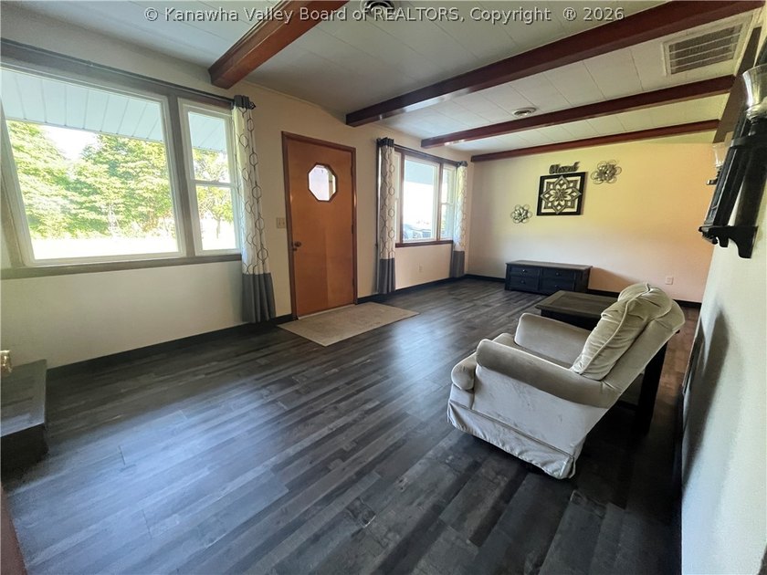 Well-maintained 3-bedroom, 2 full bath home situated on a - photo 4