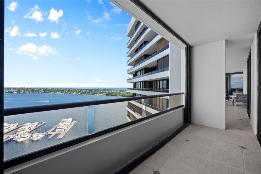 Experience refined coastal living in this beautifully updated - photo 14