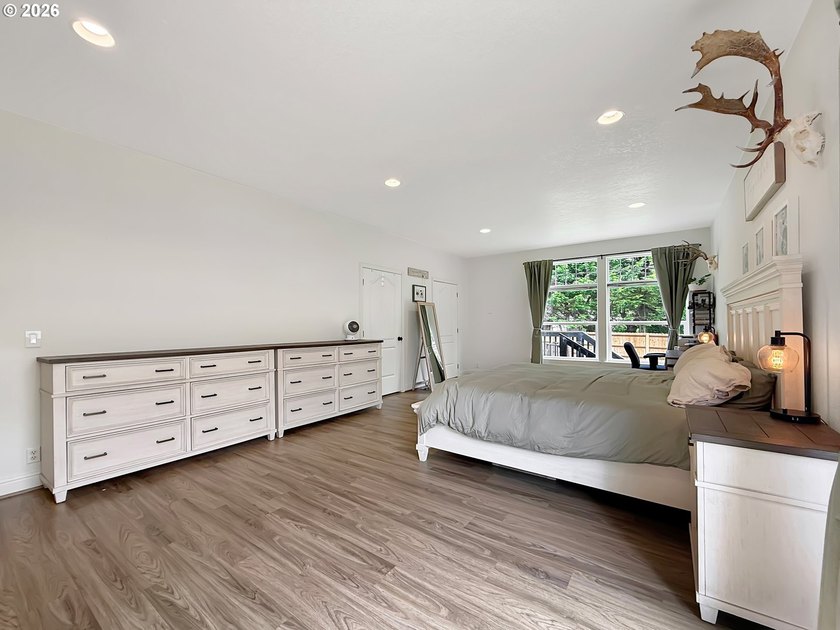 Welcome to your coastal retreat, a custom energy-efficient home - photo 21