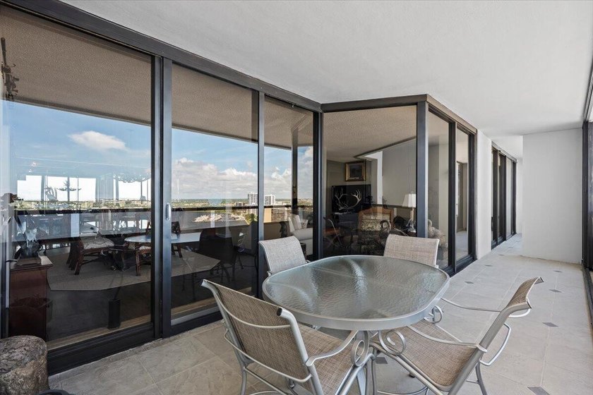 Experience refined coastal living in this beautifully updated - photo 25