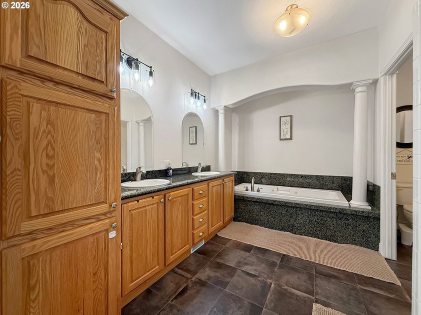 Welcome to your coastal retreat, a custom energy-efficient home - photo 25