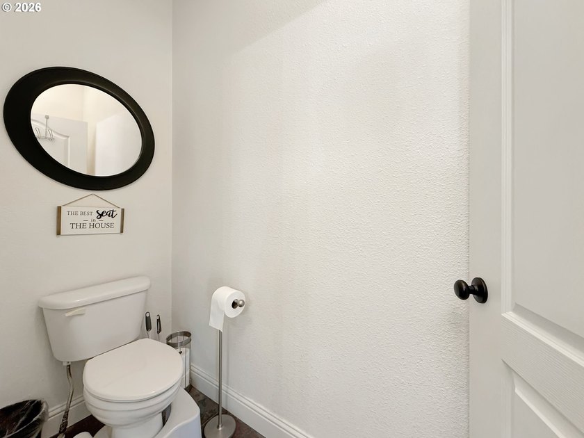 Welcome to your coastal retreat, a custom energy-efficient home - photo 29
