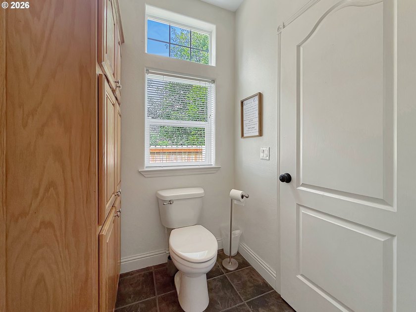 Welcome to your coastal retreat, a custom energy-efficient home - photo 42