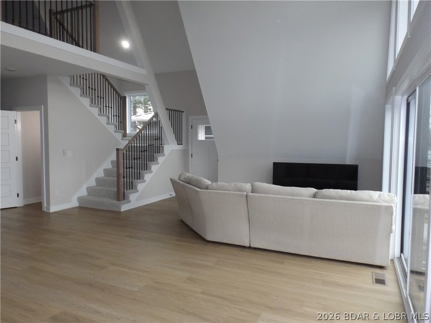 Far from your typical A-frame home, this beautiful 3-bedroom - photo 7