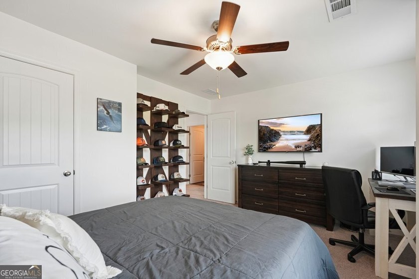 Privacy, peaceful wooded views, and modern construction come - photo 31
